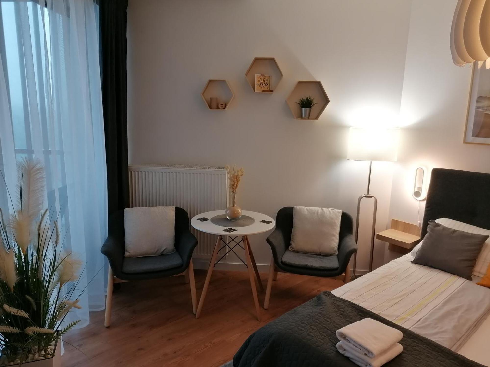Pinea Apartament Z Widokiem Na Morze Z Basenem I Spa Przy Plazy Побєрово Екстер'єр фото